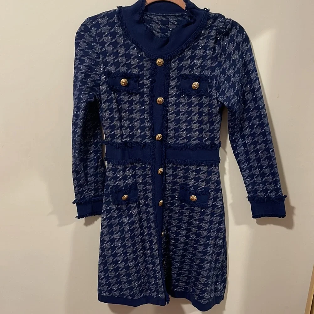 Dress - Picture 3 of 4
